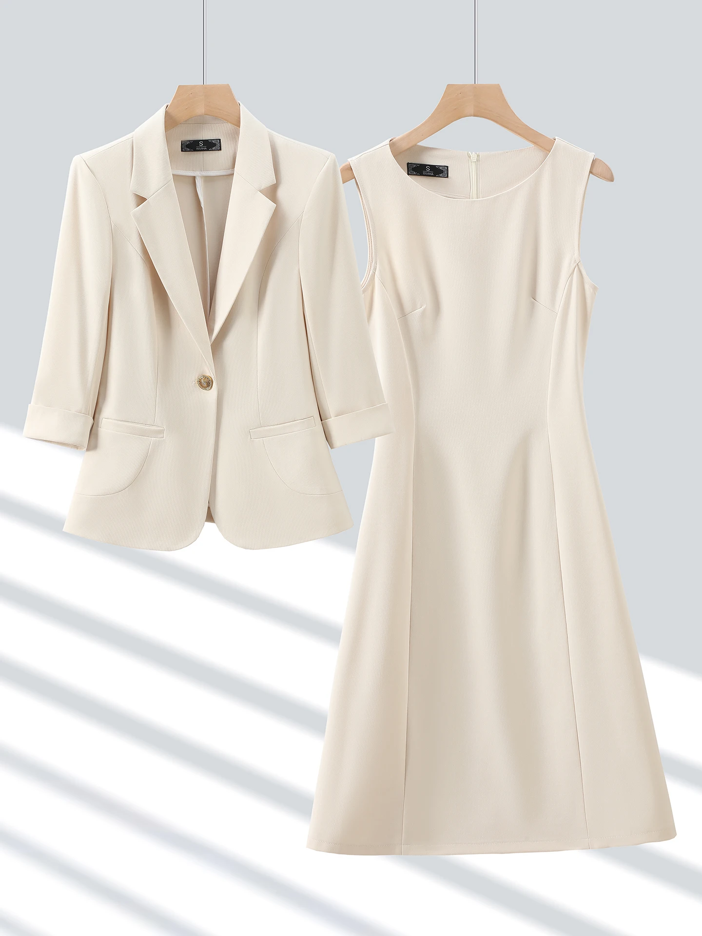 Light Beige Women's Suit Dress Two-Piece Set Spring New Style Seven-Quarter Sleeve Thin Fashionable Polyester Fiber Skirt
Light Beige Women's Suit Dress Two-Piece Set Spring New Style Seven-Quarter Sleeve Thin Fashionable Polyester Fiber Skirt