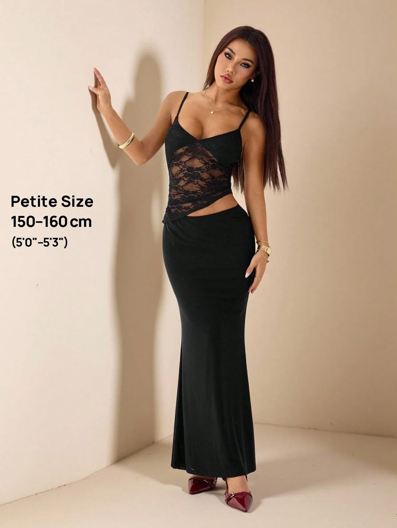 Petite Black Lace See-Through Spaghetti Strap Maxi Dress For Night Out Party
Petite Black Lace See-Through Spaghetti Strap Maxi Dress For Night Out Party