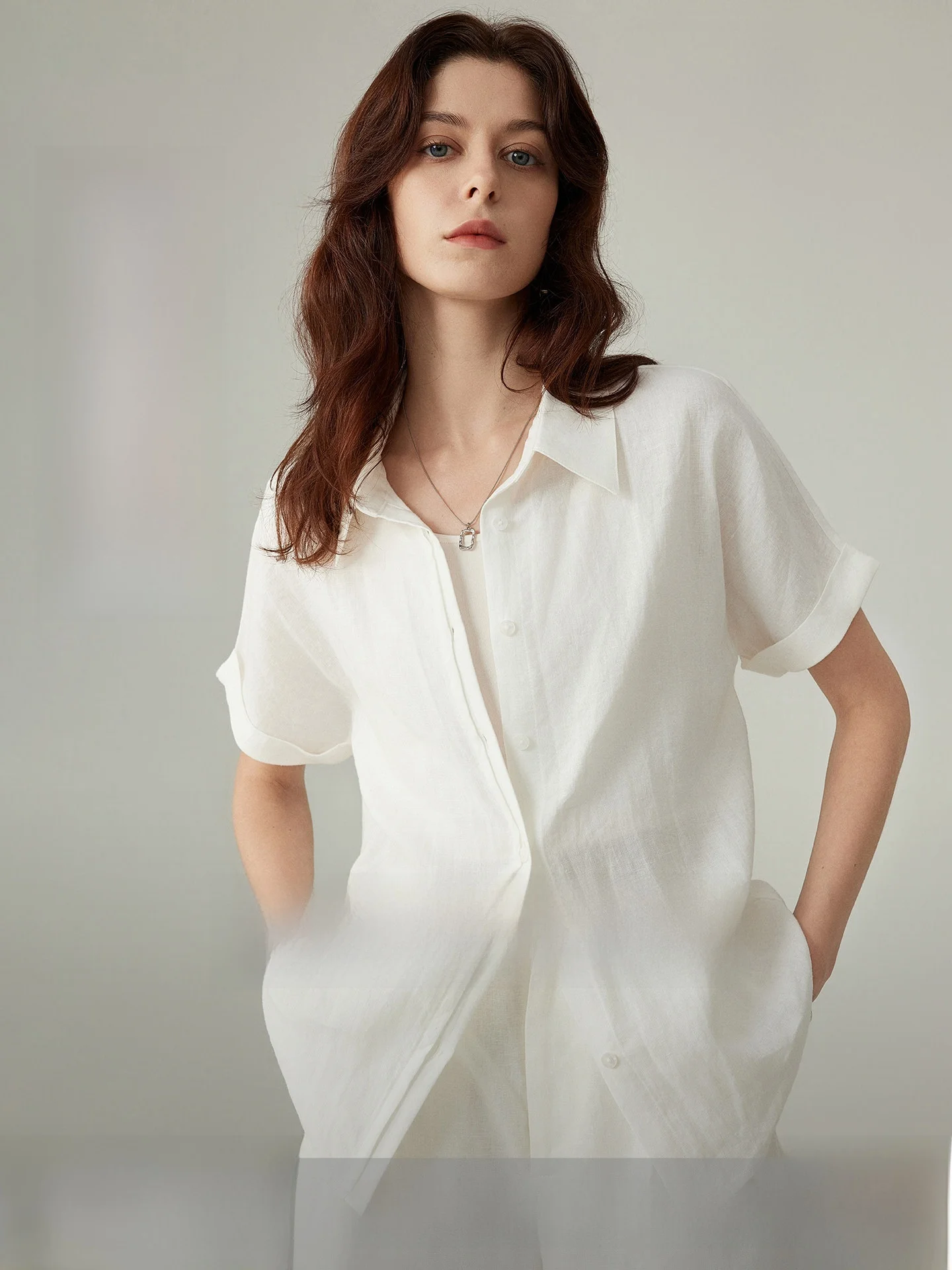 Yakejia Moonlight White Tea Women's Loose Fit Short Sleeve Shirt Lightweight Summer Business Casual Shirt Cleanfit Style
Yakejia Moonlight White Tea Women's Loose Fit Short Sleeve Shirt Lightweight Summer Business Casual Shirt Cleanfit Style