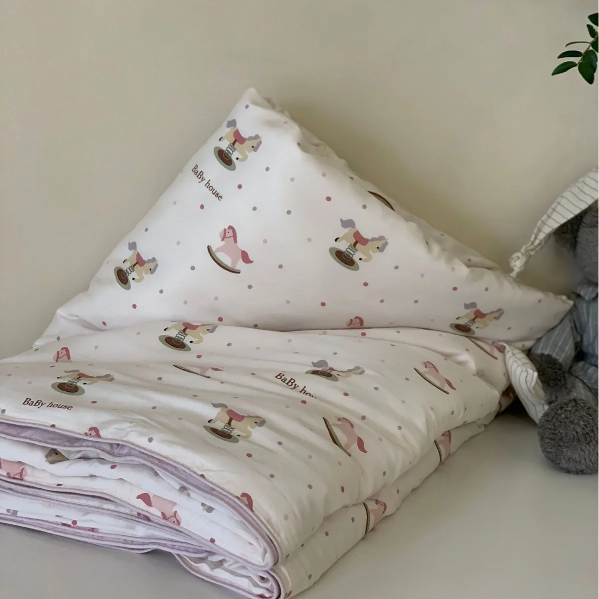 New Modal Tencel Xia Liang Quilt Machine Washable Washing Air Conditioning Quilt Double Summer Thin Quilt
New Modal Tencel Xia Liang Quilt Machine Washable Washing Air Conditioning Quilt Double Summer Thin Quilt