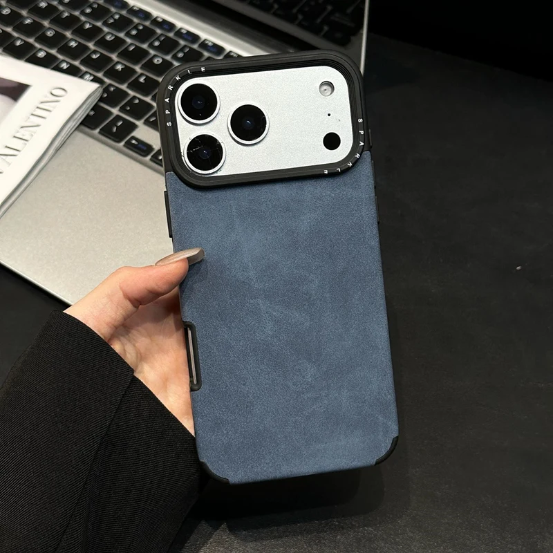 Замшевый чехол для телефона в деловом стиле в стиле ретро для iPhone 17 7Pro Max 16 Pro 15pro 15 14 13, модный простой однотонный матовый мягкий силиконовый чехол
Замшевый чехол для телефона в деловом стиле в стиле ретро для iPhone 17 7Pro Max 16 Pro 15pro 15 14 13, модный простой однотонный матовый мягкий силиконовый чехол