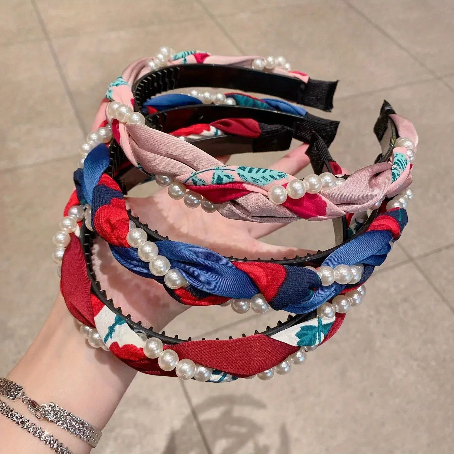 Pearl Floral Hairband Handmade Design Cross Braid Elegant for Women Girls Wedding Party Hair Accessories
Pearl Floral Hairband Handmade Design Cross Braid Elegant for Women Girls Wedding Party Hair Accessories