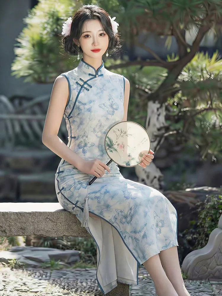 Summer Blue Butterfly Sleeveless Cheongsam Chinese Style National Style Qipao Dress
Summer Blue Butterfly Sleeveless Cheongsam Chinese Style National Style Qipao Dress