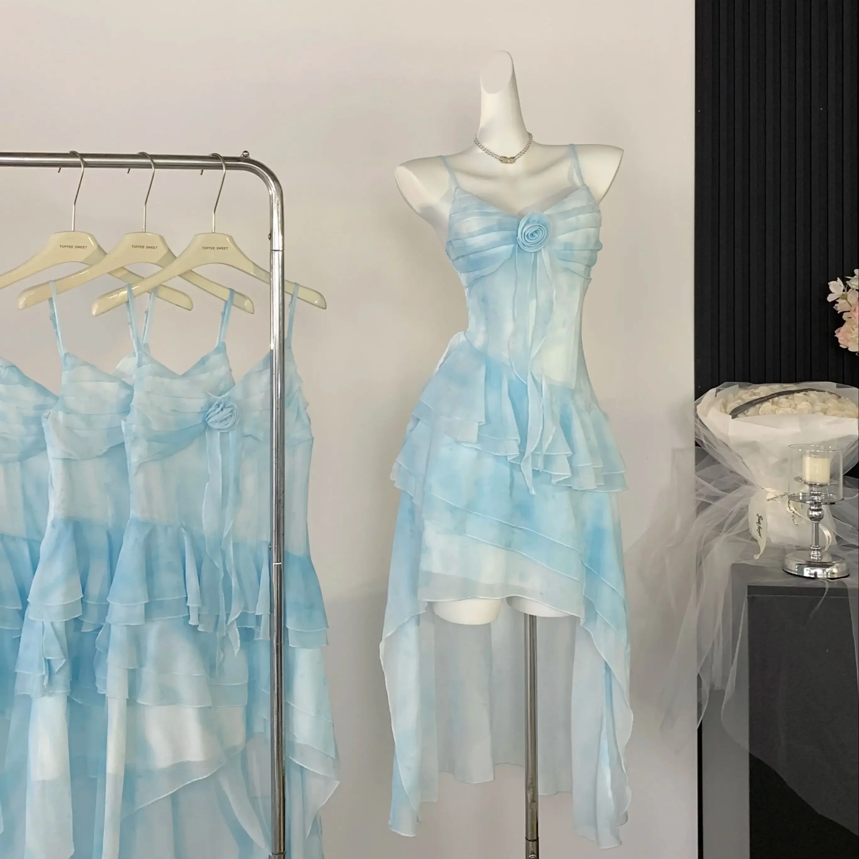 Women's Blue A-line Chiffon Dress Elegant Mini Dress Vintage Y2k Sleeveless Off Shoulder One Piece Frocks 2000s Clothes Summer
Women's Blue A-line Chiffon Dress Elegant Mini Dress Vintage Y2k Sleeveless Off Shoulder One Piece Frocks 2000s Clothes Summer
