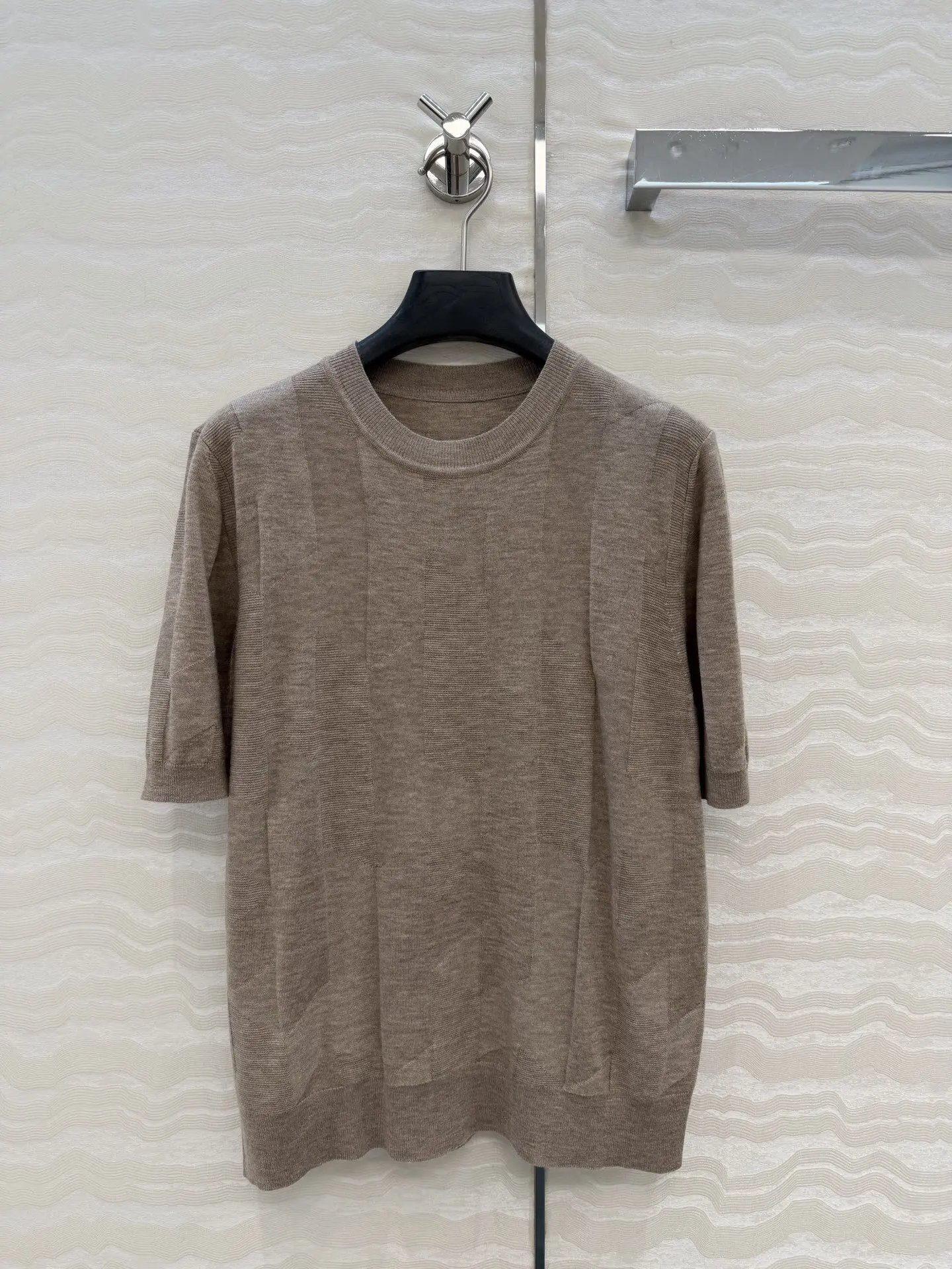 2026 Spring Women's Jacquard Merino Wool Knit Top
2026 Spring Women's Jacquard Merino Wool Knit Top