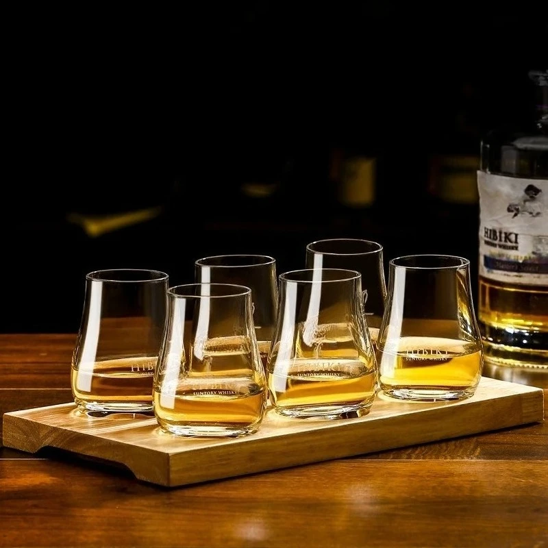 Classic Weijishi Tasting Cup Cocktail Cup Bar Drinking Utensils Kitchen Bar Supplies with Wooden Storage Rack Table Decoration
Classic Weijishi Tasting Cup Cocktail Cup Bar Drinking Utensils Kitchen Bar Supplies with Wooden Storage Rack Table Decoration