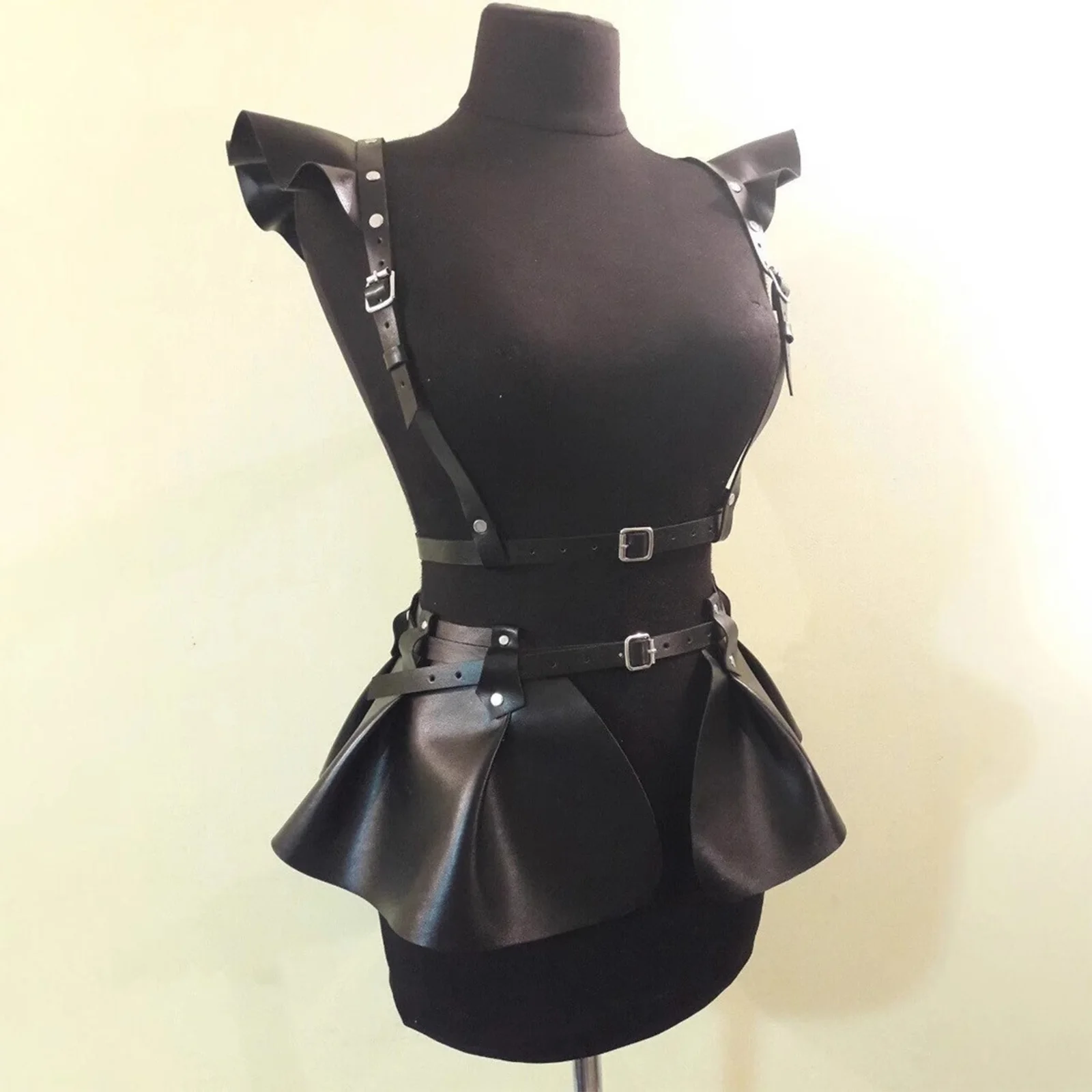 Gothic Punk Boleros Flying Shoulder Body Belt Harness Angel Wings Exaggerated Dazzling Vest Waist Belt Nightclub Harness Skirt
Gothic Punk Boleros Flying Shoulder Body Belt Harness Angel Wings Exaggerated Dazzling Vest Waist Belt Nightclub Harness Skirt