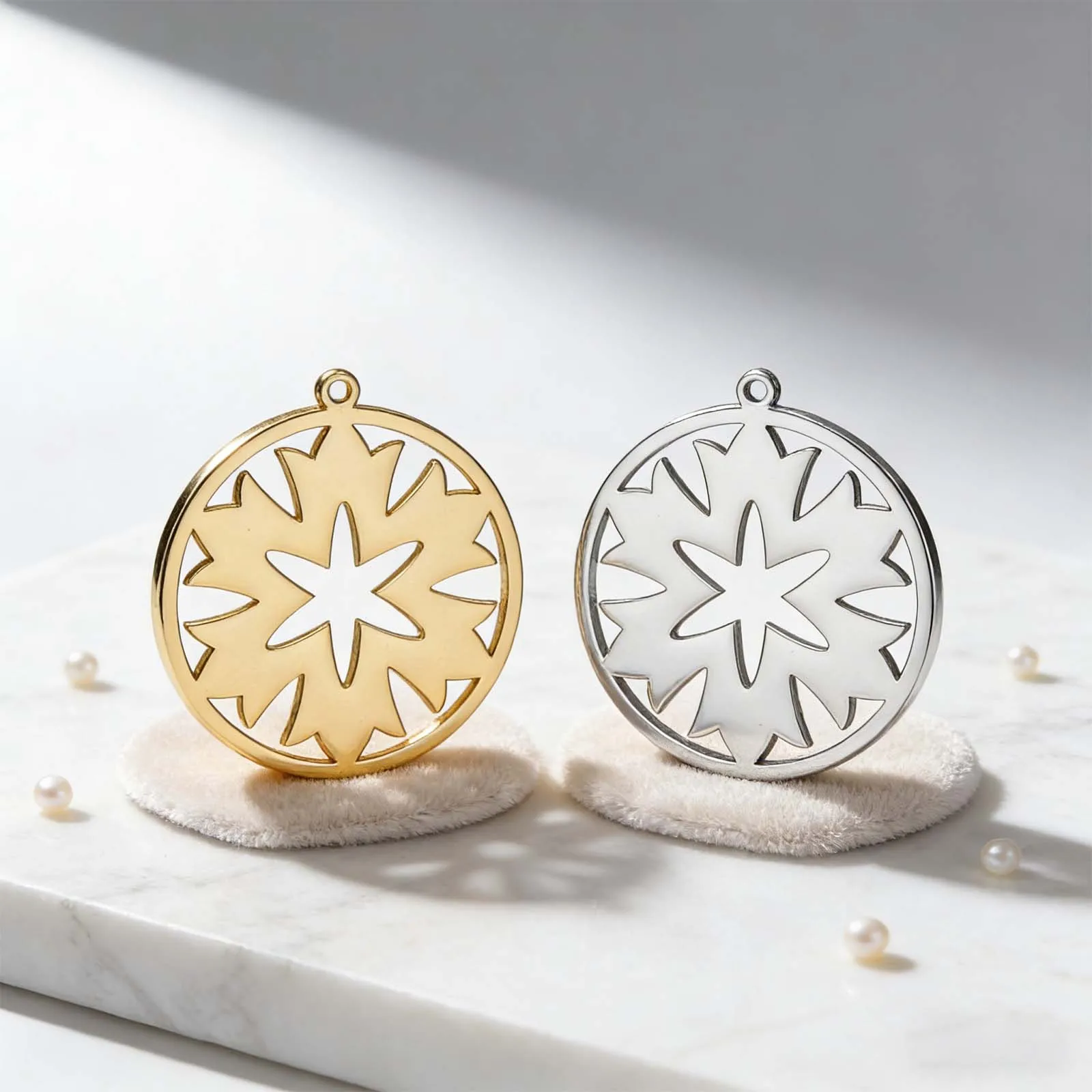 Christmas Six Pointed Star Snowflake Pendant Charm Stainless Steel Hollow Out Winter DIY Jewelry Accessory
Christmas Six Pointed Star Snowflake Pendant Charm Stainless Steel Hollow Out Winter DIY Jewelry Accessory