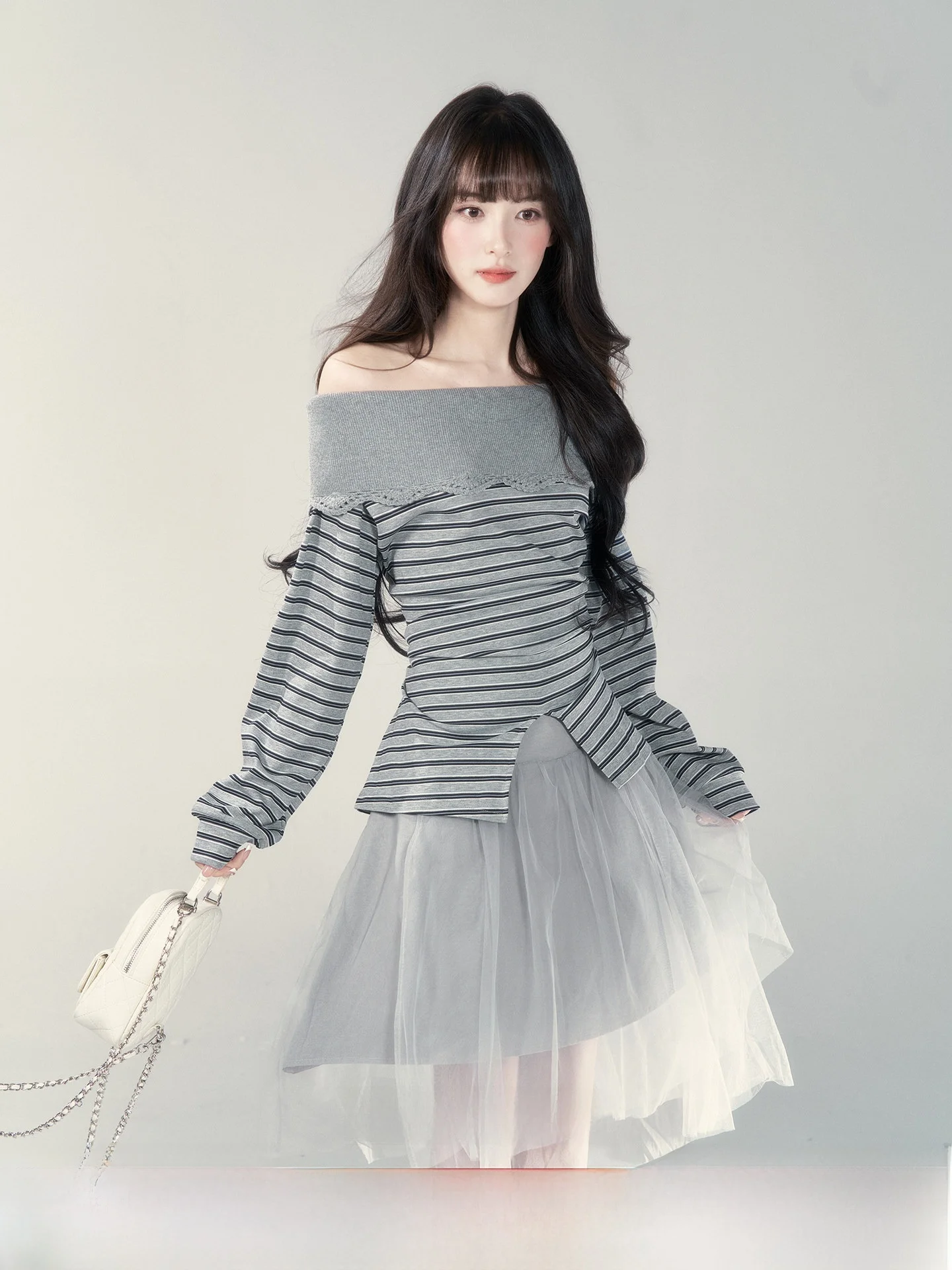 Женский топ Pure Desire в полоску, вязаный, с открытыми плечами, с длинными рукавами, корейская версия, для повседневной носки, стандартный крой
Женский топ Pure Desire в полоску, вязаный, с открытыми плечами, с длинными рукавами, корейская версия, для повседневной носки, стандартный крой