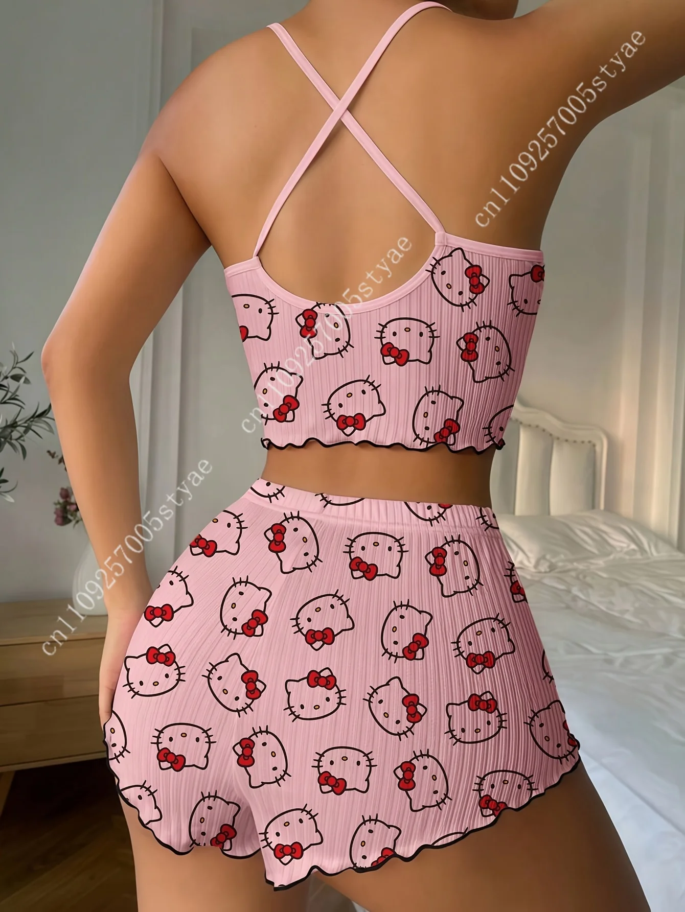 2pc Sanrio Hello Kitty Design Two-Piece Pajama Set Comfortable Cartoon Print Top and Shorts Suitable for All Seasons Casual Wear
2pc Sanrio Hello Kitty Design Two-Piece Pajama Set Comfortable Cartoon Print Top and Shorts Suitable for All Seasons Casual Wear