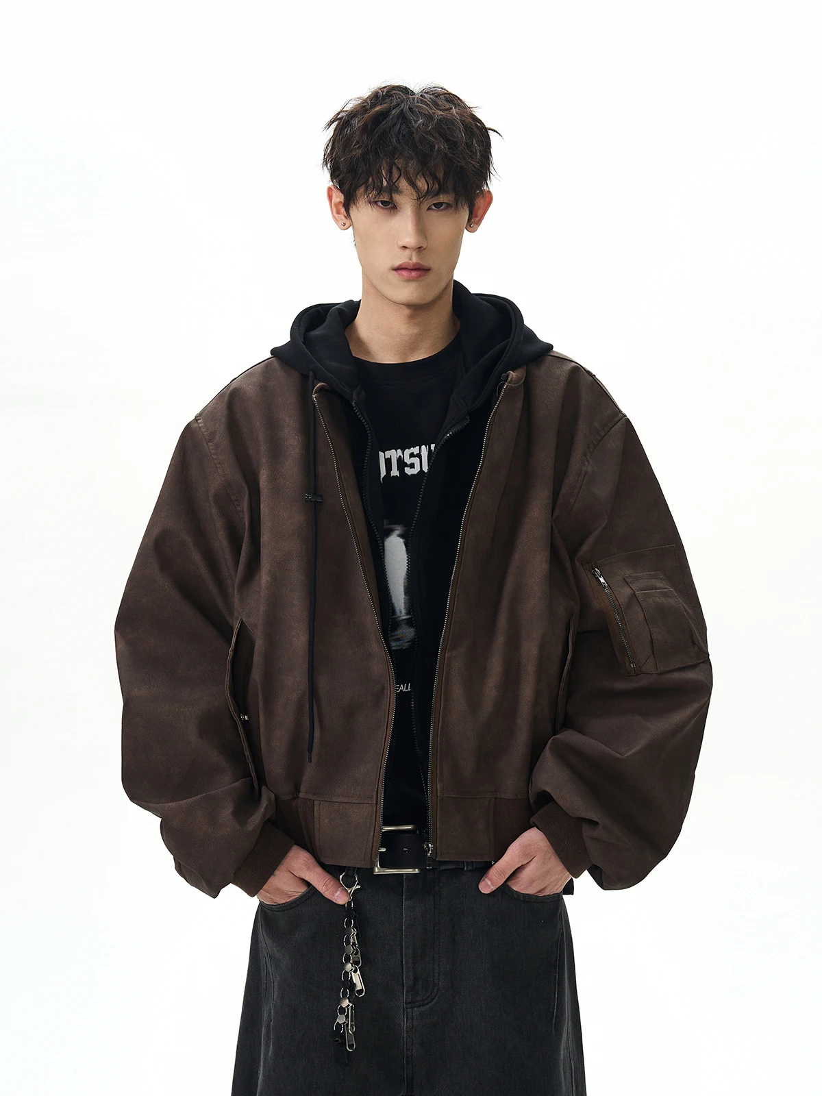 Ретро-куртка-бомбер свободного кроя для молодежи, износостойкая, из полиэфирного волокна, с капюшоном, на молнии
Ретро-куртка-бомбер свободного кроя для молодежи, износостойкая, из полиэфирного волокна, с капюшоном, на молнии