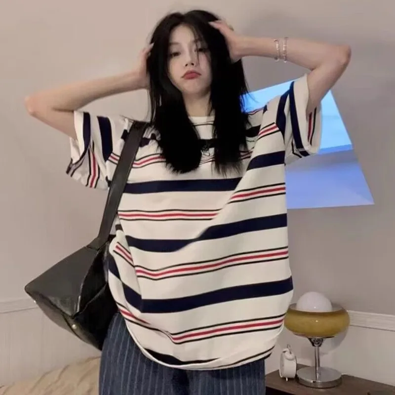 Summer Suits O Neck Fashion Summer New Shorts Tracksuits Casual Lazy Striped Short-sleeved Top And Shorts Two-piece Sets
Summer Suits O Neck Fashion Summer New Shorts Tracksuits Casual Lazy Striped Short-sleeved Top And Shorts Two-piece Sets