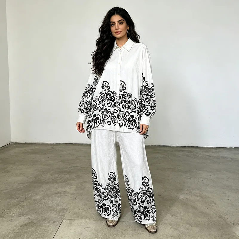 Fashion Elegant Print Two Piece Set Long Sleeve Lapel Shirt Single Breasted & Wide Leg Pants Set Art Exhibitions Social Event
Fashion Elegant Print Two Piece Set Long Sleeve Lapel Shirt Single Breasted & Wide Leg Pants Set Art Exhibitions Social Event