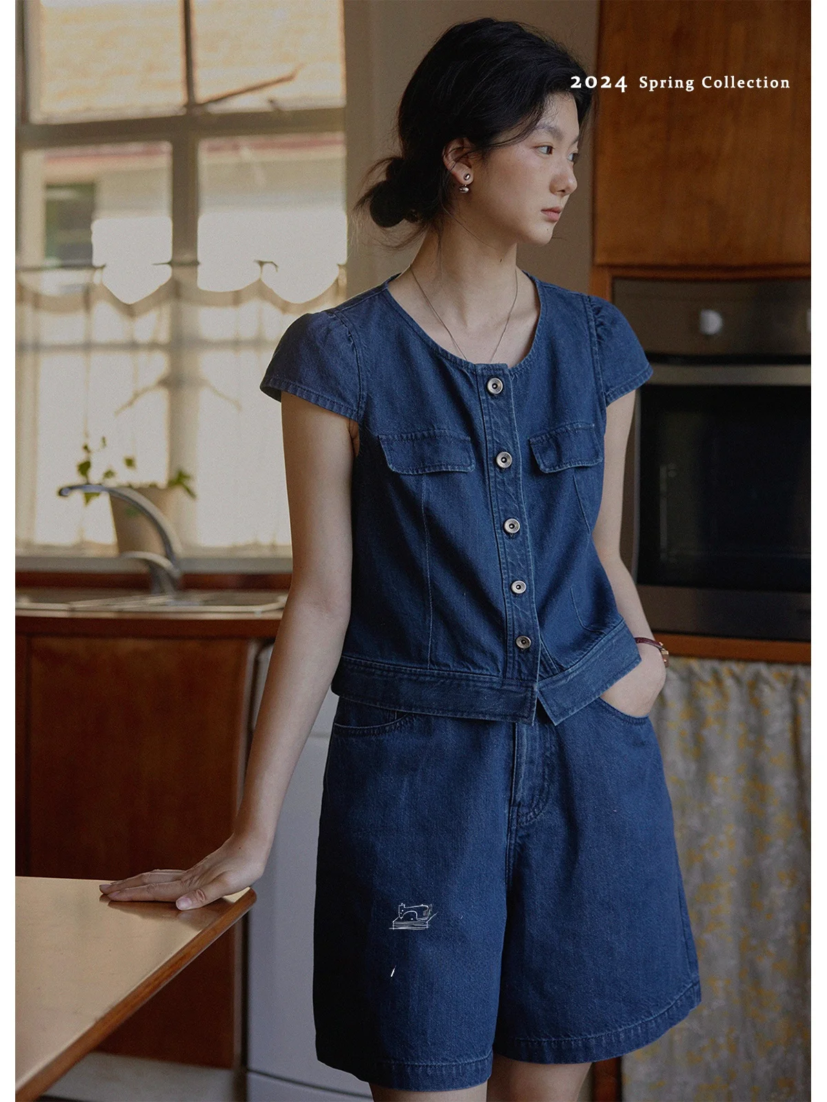 Washed Denim Cotton Linen round Neck Single Button Short Sleeve Shirt Shorts Set Vintage Style Summer Fashion for Young Women
Washed Denim Cotton Linen round Neck Single Button Short Sleeve Shirt Shorts Set Vintage Style Summer Fashion for Young Women