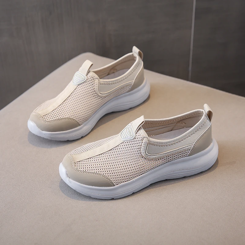 Women's Flat Bottomed Breathable Mesh Outdoor Sports Anti Slip Soft Sole Tennis Casual Single Shoes Women's Vulcanized Shoes
Women's Flat Bottomed Breathable Mesh Outdoor Sports Anti Slip Soft Sole Tennis Casual Single Shoes Women's Vulcanized Shoes