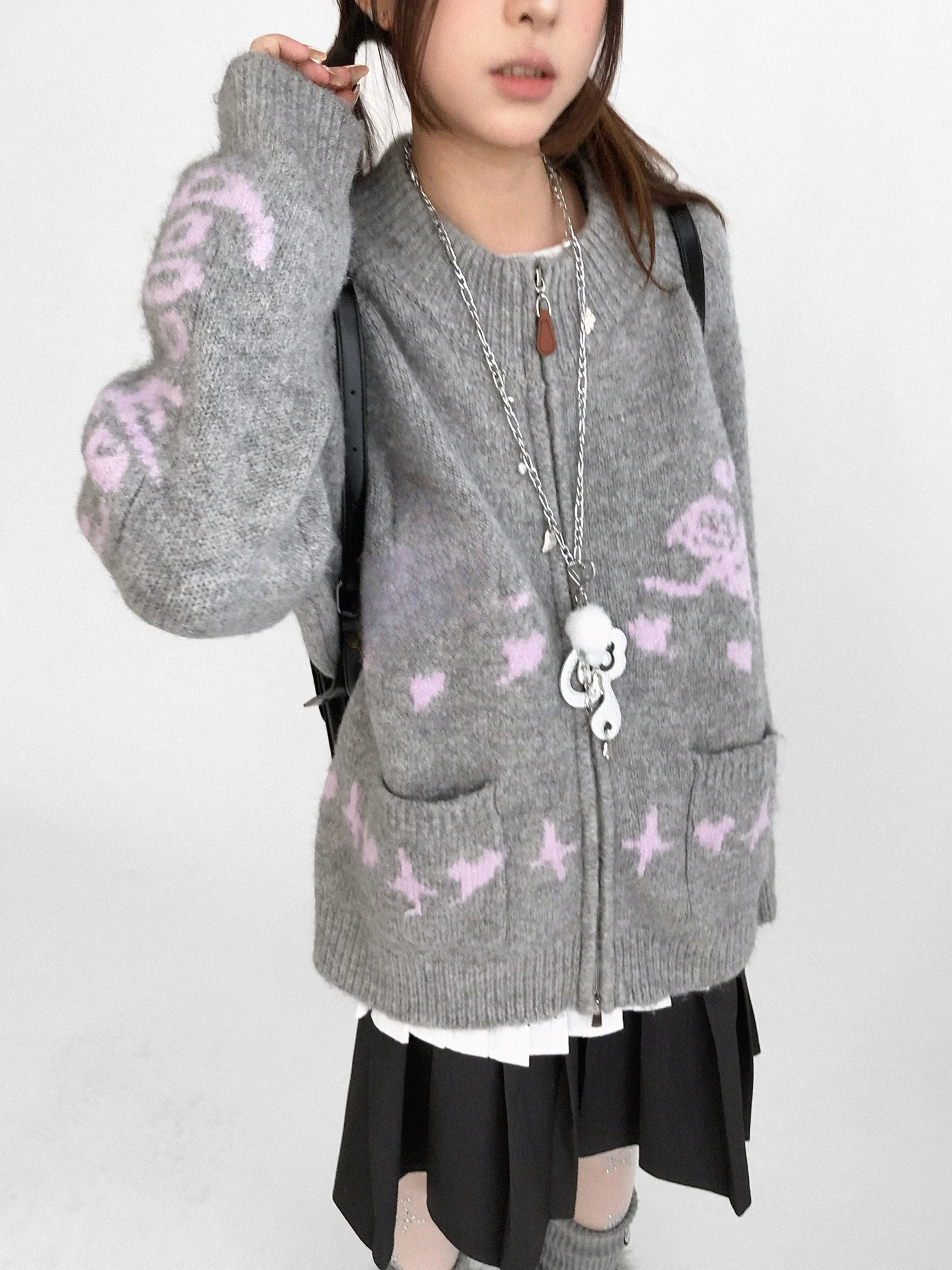 Вязаный кардиган Innood ey розового цвета с круглым вырезом, пушистое шерстяное пальто с цветочным узором, в студенческом стиле, осень-зима
Вязаный кардиган Innood ey розового цвета с круглым вырезом, пушистое шерстяное пальто с цветочным узором, в студенческом стиле, осень-зима