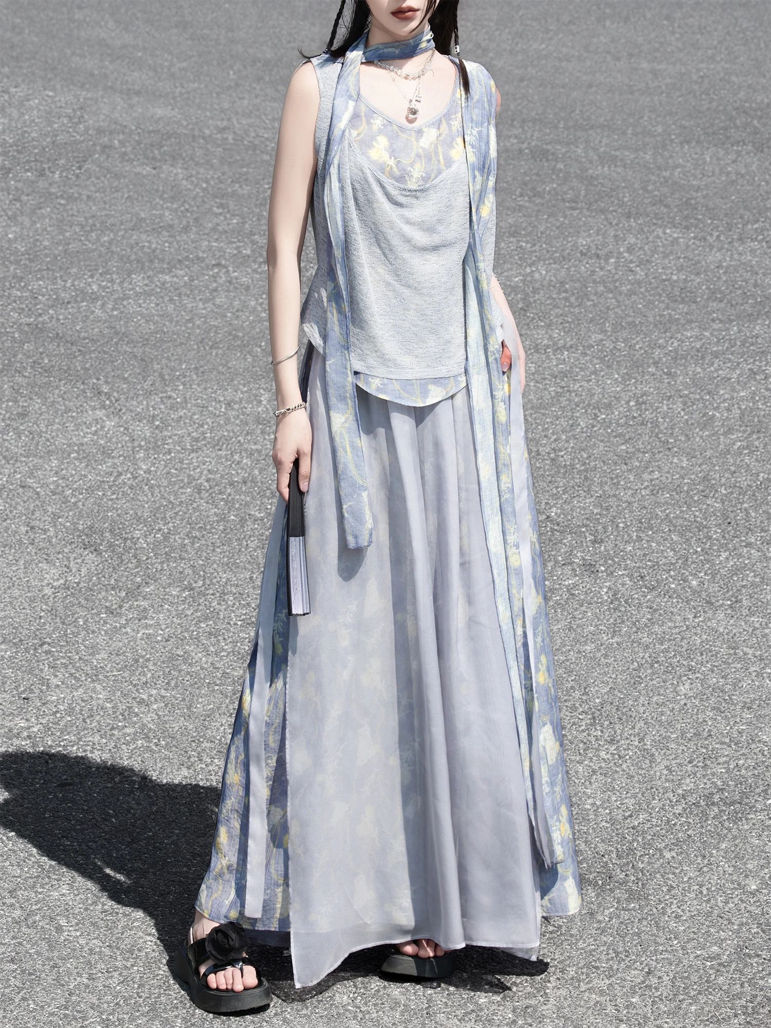 Lightweight Svel Floral Print T-irt Women's Summer Original Design Loose Fit Polyester Nylon Blend Casual Top
Lightweight Svel Floral Print T-irt Women's Summer Original Design Loose Fit Polyester Nylon Blend Casual Top