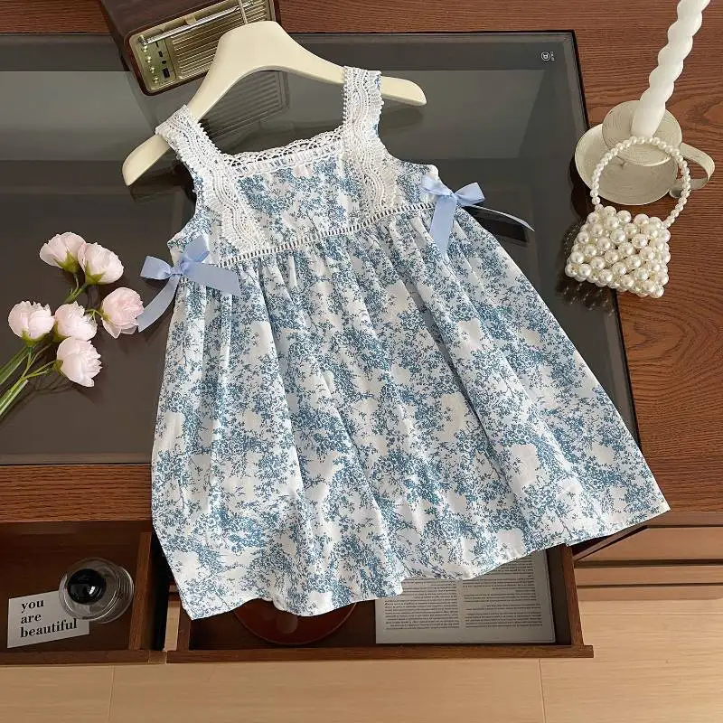 2024Girls' Summer Backless Sleeveless Dress Baby Blue and White Porcelain Floral Bow Suspenders Princess Dress
2024Girls' Summer Backless Sleeveless Dress Baby Blue and White Porcelain Floral Bow Suspenders Princess Dress