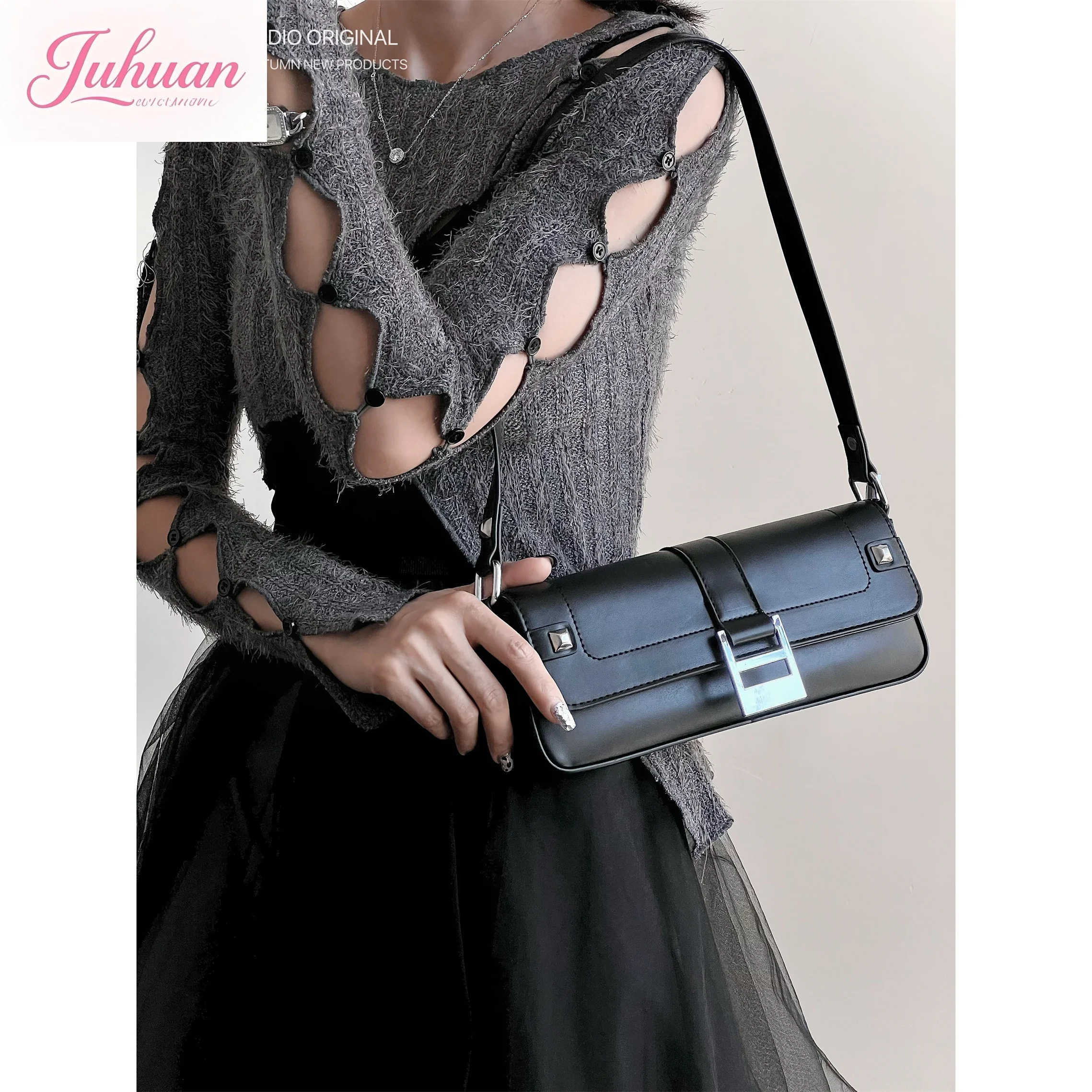Japanese Original Niche Design Bag Female Dark Metal Wind Spice Girl Sweet Cool Simple Baguette Underarm Shoulder Handbag Women
Japanese Original Niche Design Bag Female Dark Metal Wind Spice Girl Sweet Cool Simple Baguette Underarm Shoulder Handbag Women