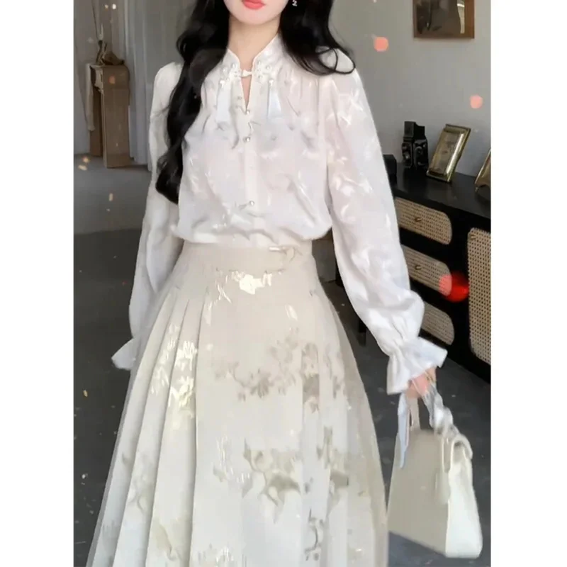 New Chinese Style Heavy Industry Jacquard Gold Silk Horse Face Skirt For Women's Winter New High Waisted Slimming Skirt
New Chinese Style Heavy Industry Jacquard Gold Silk Horse Face Skirt For Women's Winter New High Waisted Slimming Skirt
