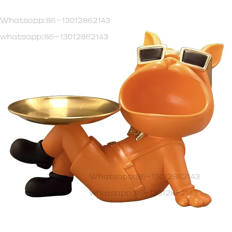 the ornament for putting the key,a home decoration light luxury tray.
the ornament for putting the key,a home decoration light luxury tray.