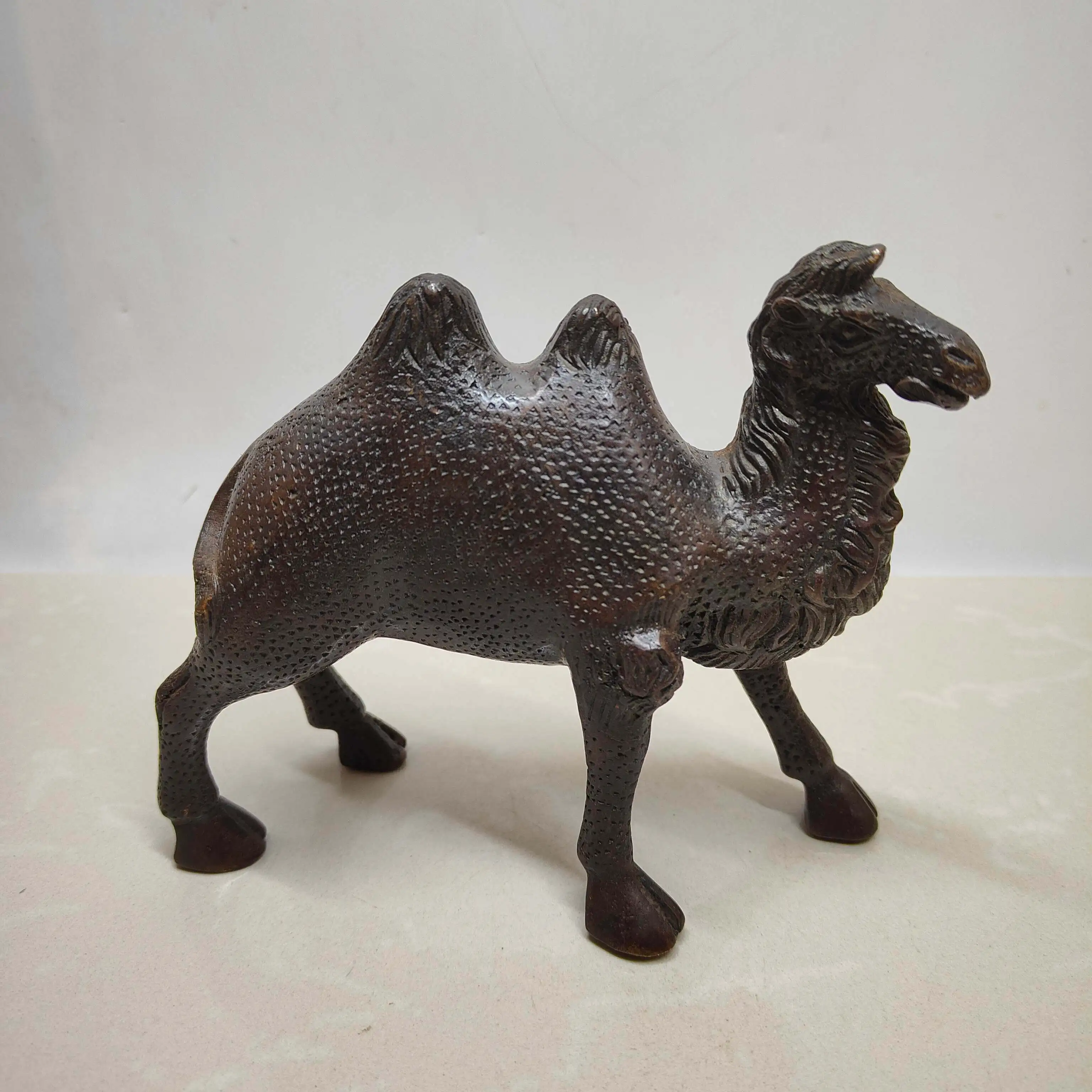 Vintage Retro Brass Camel Statue Handmade Craft Home Office Tabletop Decor Figurine
Vintage Retro Brass Camel Statue Handmade Craft Home Office Tabletop Decor Figurine