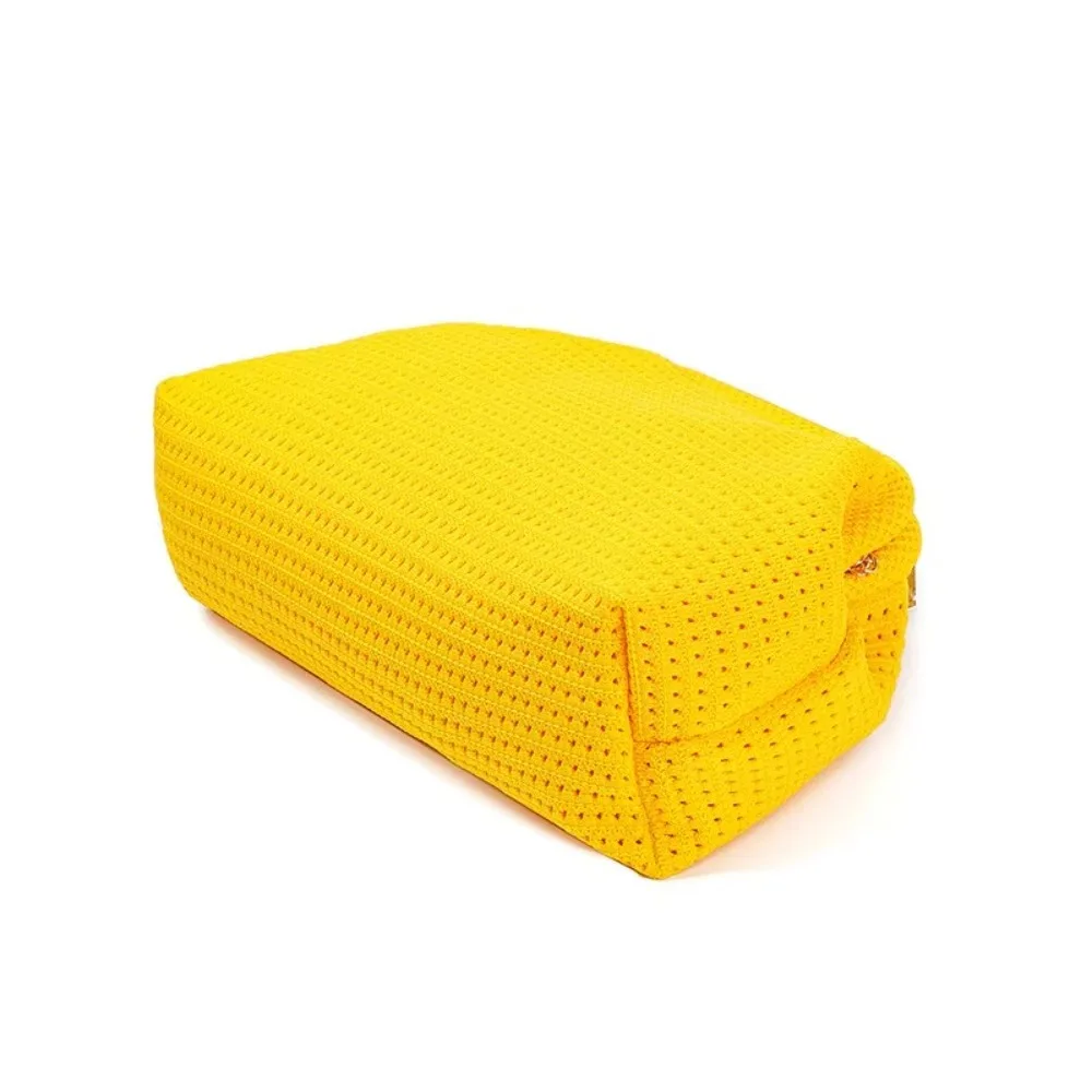 Trendy Solid Color Women Beach Clutch Bag Hollow Out Large Capacity Banquet Bag Soft Elastic Crochet Handbag Beach Outing
Trendy Solid Color Women Beach Clutch Bag Hollow Out Large Capacity Banquet Bag Soft Elastic Crochet Handbag Beach Outing