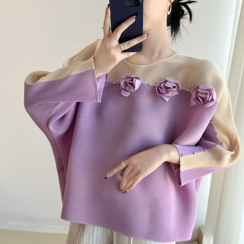 Pleats Pleated T-shirt 2024 Autumn Women 's Flower-studded Pleated Coat Design French Temperament Slim Long-sleeved Loose Coat
Pleats Pleated T-shirt 2024 Autumn Women 's Flower-studded Pleated Coat Design French Temperament Slim Long-sleeved Loose Coat