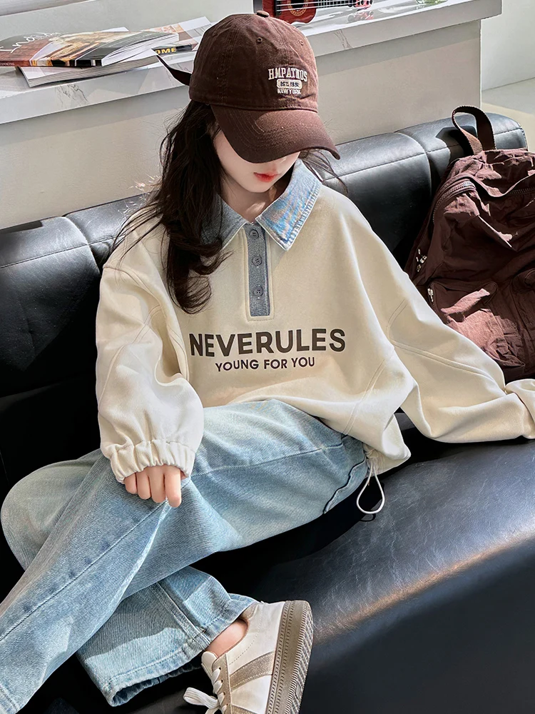 Spring Seasonal Girls' Sweatshirt Set with Denim Collar Jeans Pants New 2026 Style for Junior High School Students
Spring Seasonal Girls' Sweatshirt Set with Denim Collar Jeans Pants New 2026 Style for Junior High School Students