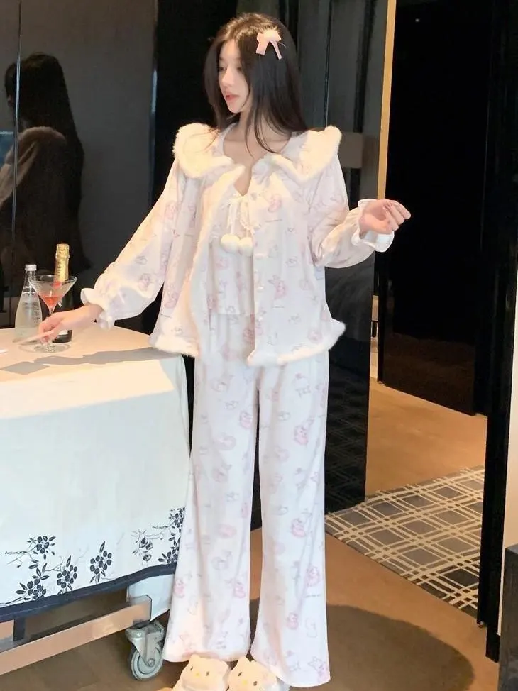 Sweet Girl Feeling Coral Fleece Sleepwear Three-Piece Set Soft Island Velvet Long Sleeve Button-Up Comfortable Home Clothes
Sweet Girl Feeling Coral Fleece Sleepwear Three-Piece Set Soft Island Velvet Long Sleeve Button-Up Comfortable Home Clothes