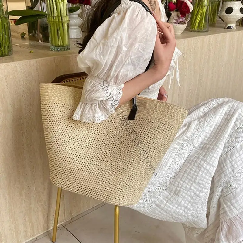 Fashionable Straw Bag With Ample Space Shoulder Bags Casual Handbag For Women Seeking And Functionality 066F
Fashionable Straw Bag With Ample Space Shoulder Bags Casual Handbag For Women Seeking And Functionality 066F