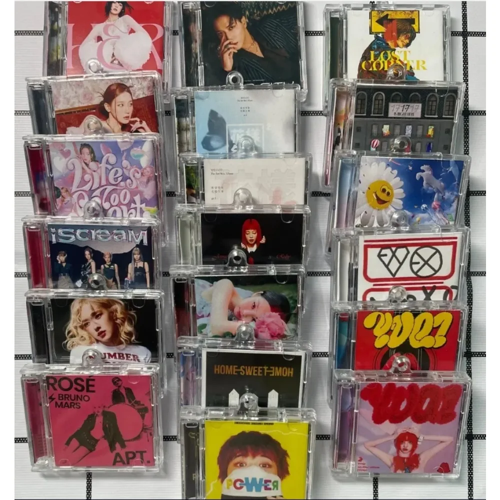 Self-made high-quality acrylic keychain charm with NFC function, mini CD album merchandise of Song Yuqi
Self-made high-quality acrylic keychain charm with NFC function, mini CD album merchandise of Song Yuqi
