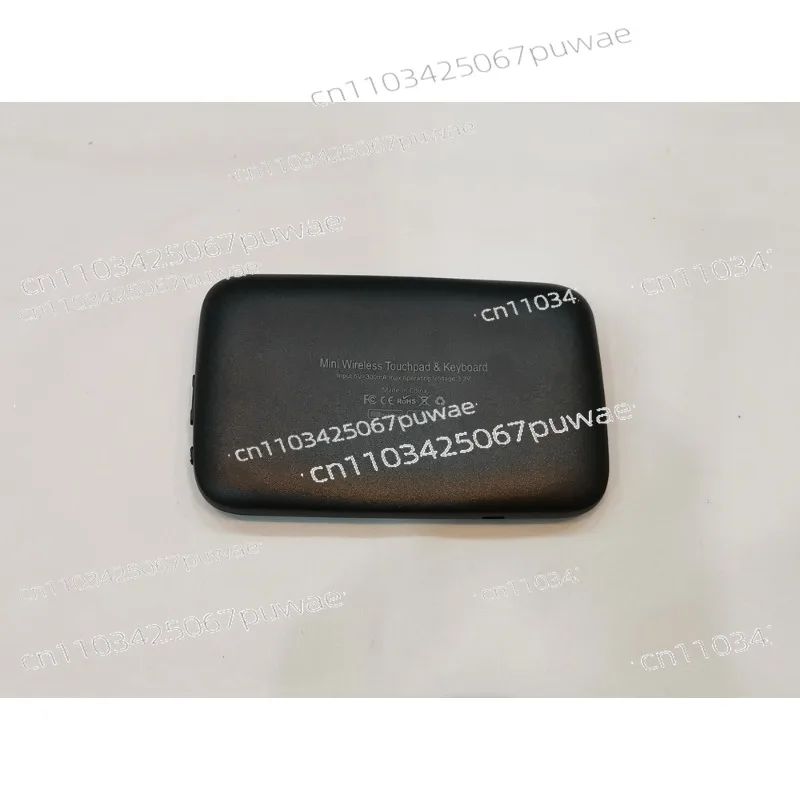 Mini Wireless Keyboard No LED Backlight Full Screen Touchpad Mouse Combination
Mini Wireless Keyboard No LED Backlight Full Screen Touchpad Mouse Combination