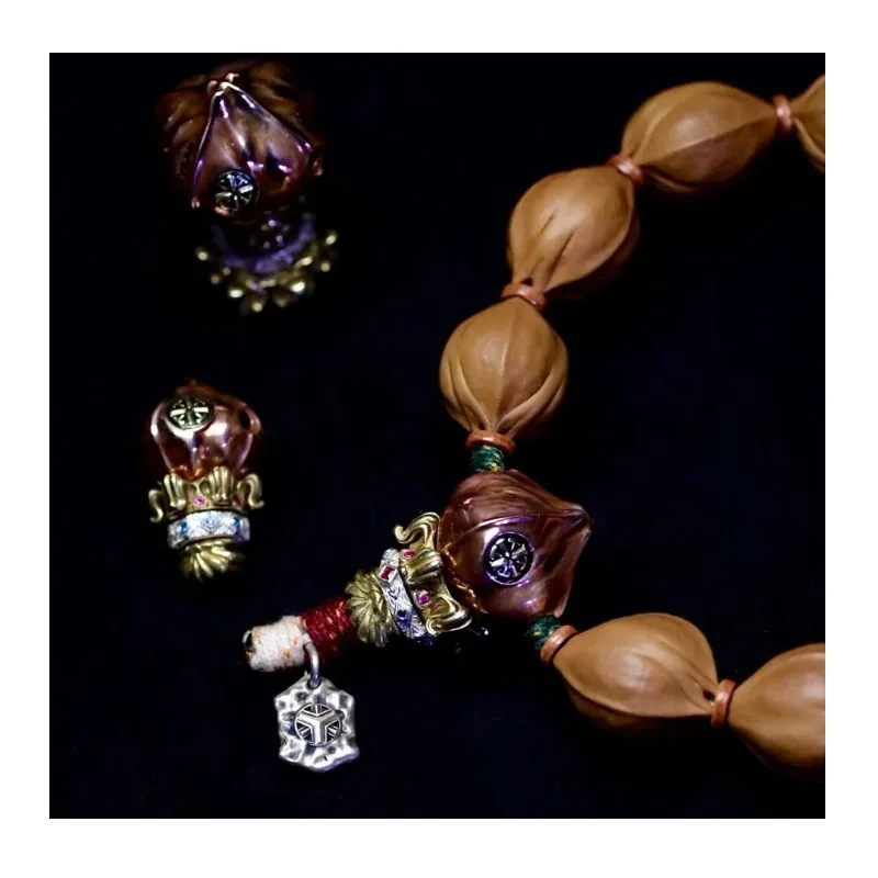 Gold Tibetan Ruby Red Copper Merlin Iron Core Tee Cultural Play Bracelet Side Hanging Stupa with Bead Accessories
Gold Tibetan Ruby Red Copper Merlin Iron Core Tee Cultural Play Bracelet Side Hanging Stupa with Bead Accessories