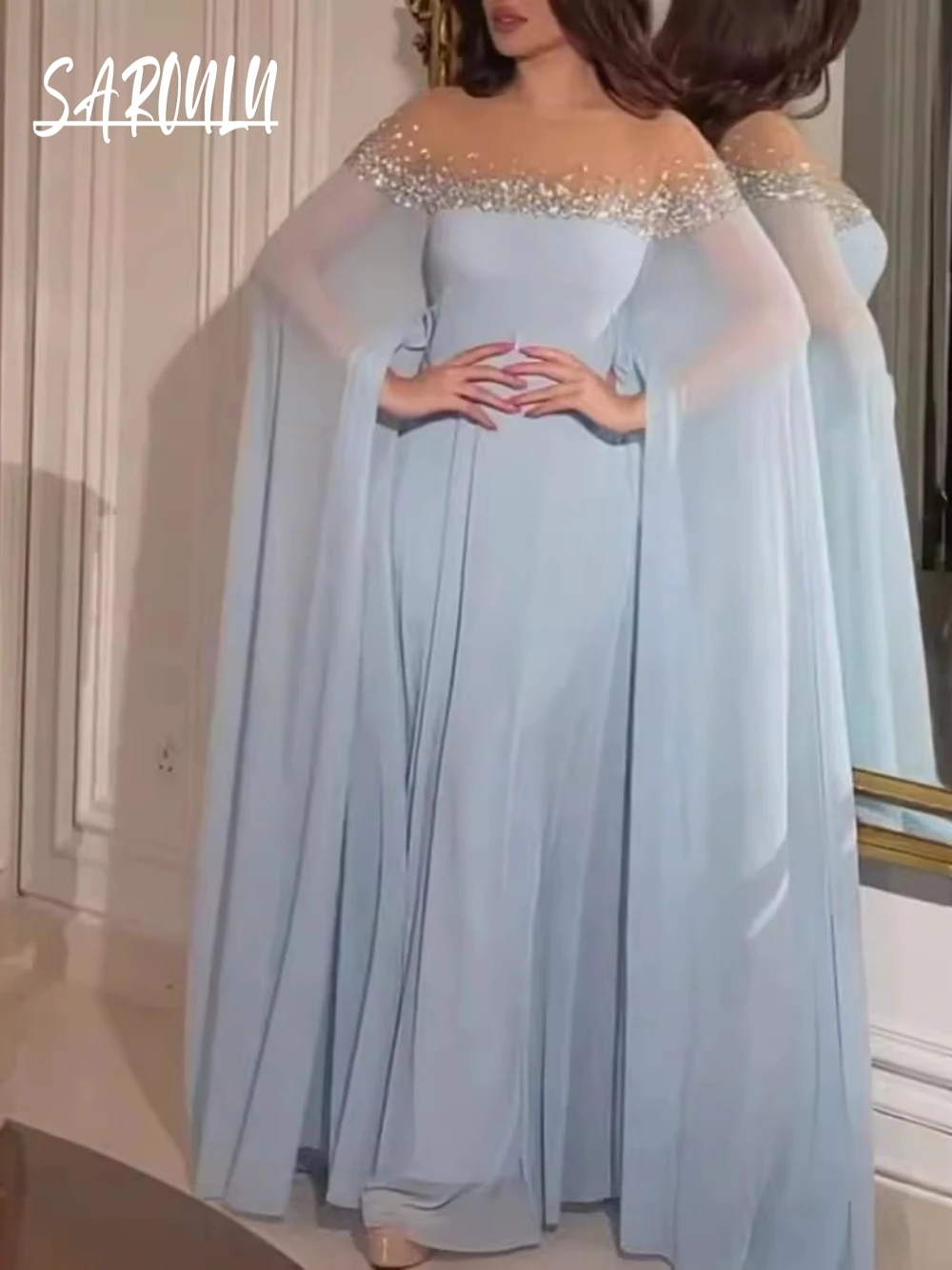 Arabic Elegant Chiffon Crystals Banquet Wear For Women Muslim Cape Sleeves Shiny Evening Dress 3 Colors Charming Prom Gown
Arabic Elegant Chiffon Crystals Banquet Wear For Women Muslim Cape Sleeves Shiny Evening Dress 3 Colors Charming Prom Gown