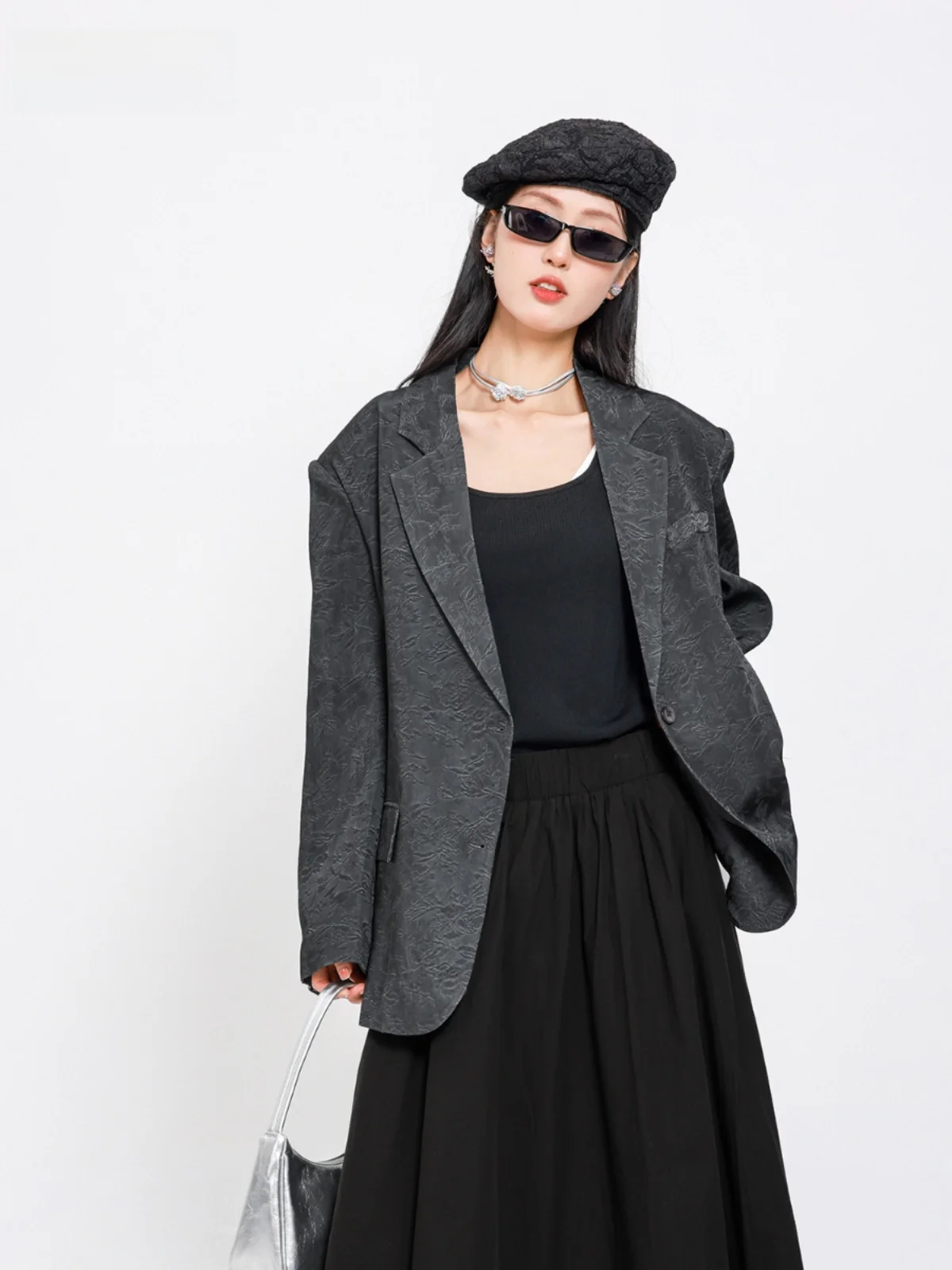 Elegant Loose Tailored Jacket Women's Spring Summer New Style Memory's Starting Point Fashion Design Long Sleeve Button up Coat
Elegant Loose Tailored Jacket Women's Spring Summer New Style Memory's Starting Point Fashion Design Long Sleeve Button up Coat