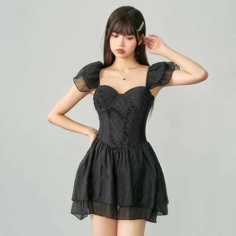 New One-Piece Swimsuit Women Sexy Fairy Style Solid Black Skinny Skirt Style Resort Hot Spring Open Back Bathing Suit Summer
New One-Piece Swimsuit Women Sexy Fairy Style Solid Black Skinny Skirt Style Resort Hot Spring Open Back Bathing Suit Summer