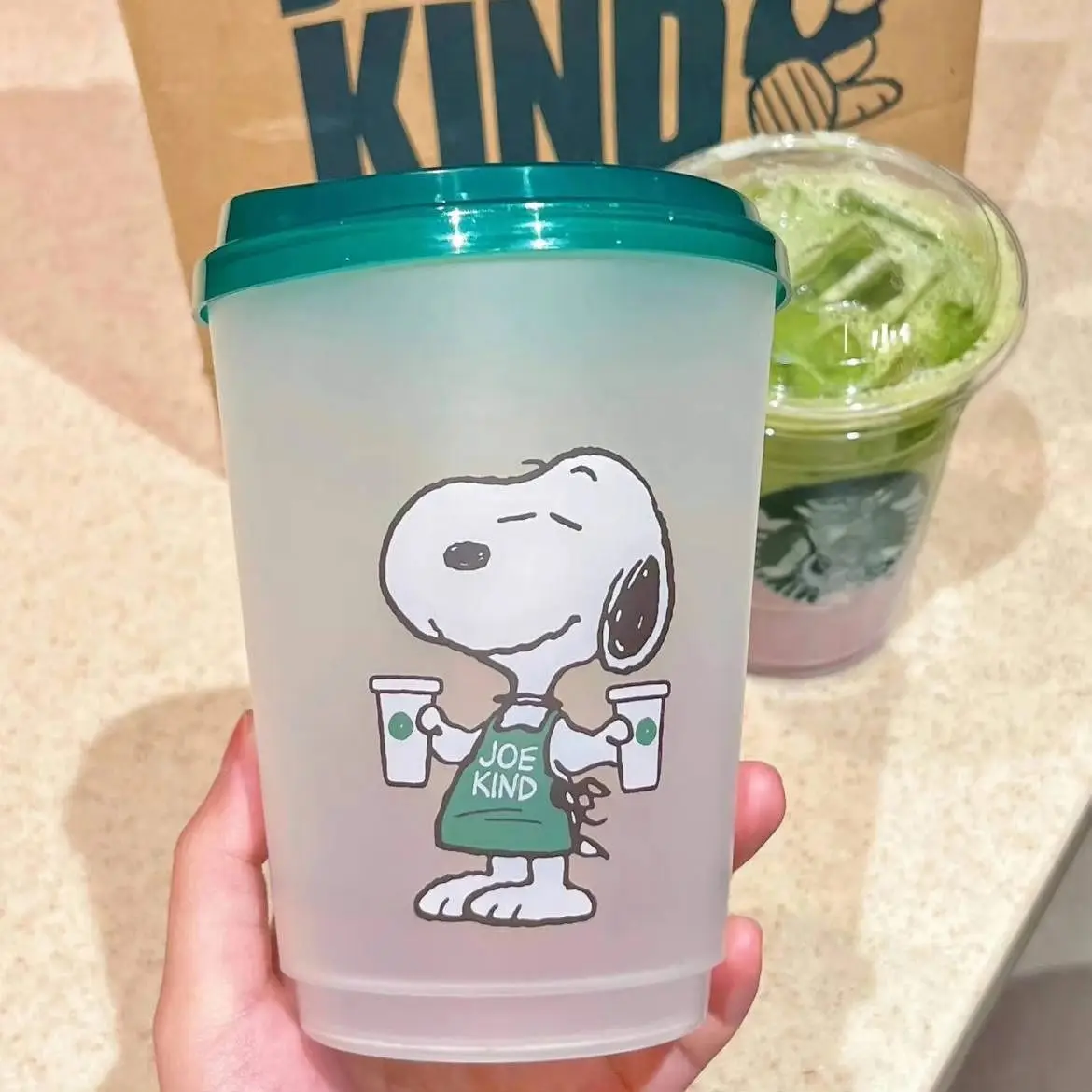 New Snoopy Summer Ice Water Coffee Cup Plastic Milk Juice Cups Cute Souvenir Collection Anime Kawaii Drinking Bottle Gifts
New Snoopy Summer Ice Water Coffee Cup Plastic Milk Juice Cups Cute Souvenir Collection Anime Kawaii Drinking Bottle Gifts