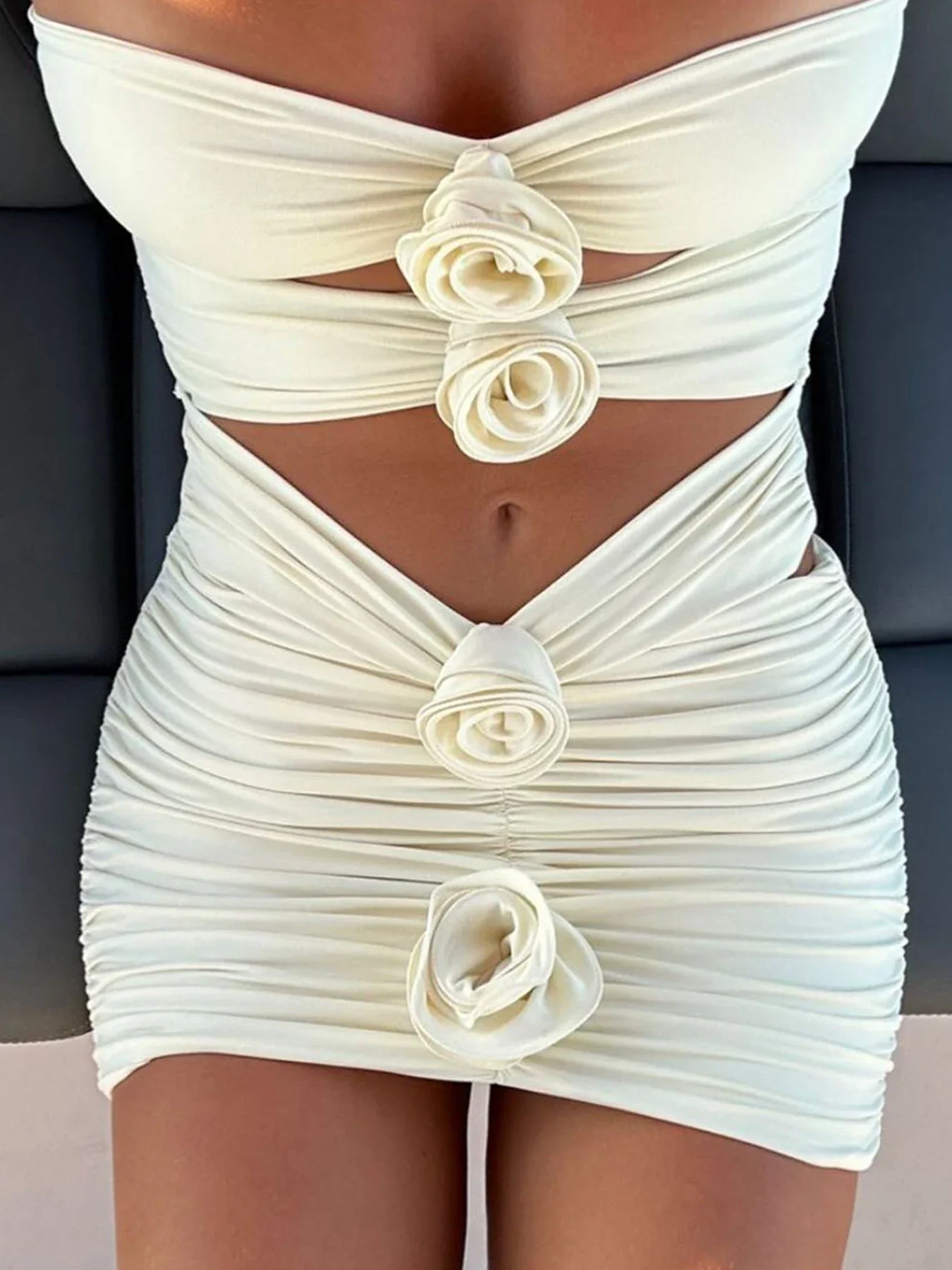 2024 New 3D Flowers One Piece Swimsuit For Women Beach Dress Swimwear Female Hollow Out Bathing Suits Summer Beach Wear Monokini
2024 New 3D Flowers One Piece Swimsuit For Women Beach Dress Swimwear Female Hollow Out Bathing Suits Summer Beach Wear Monokini