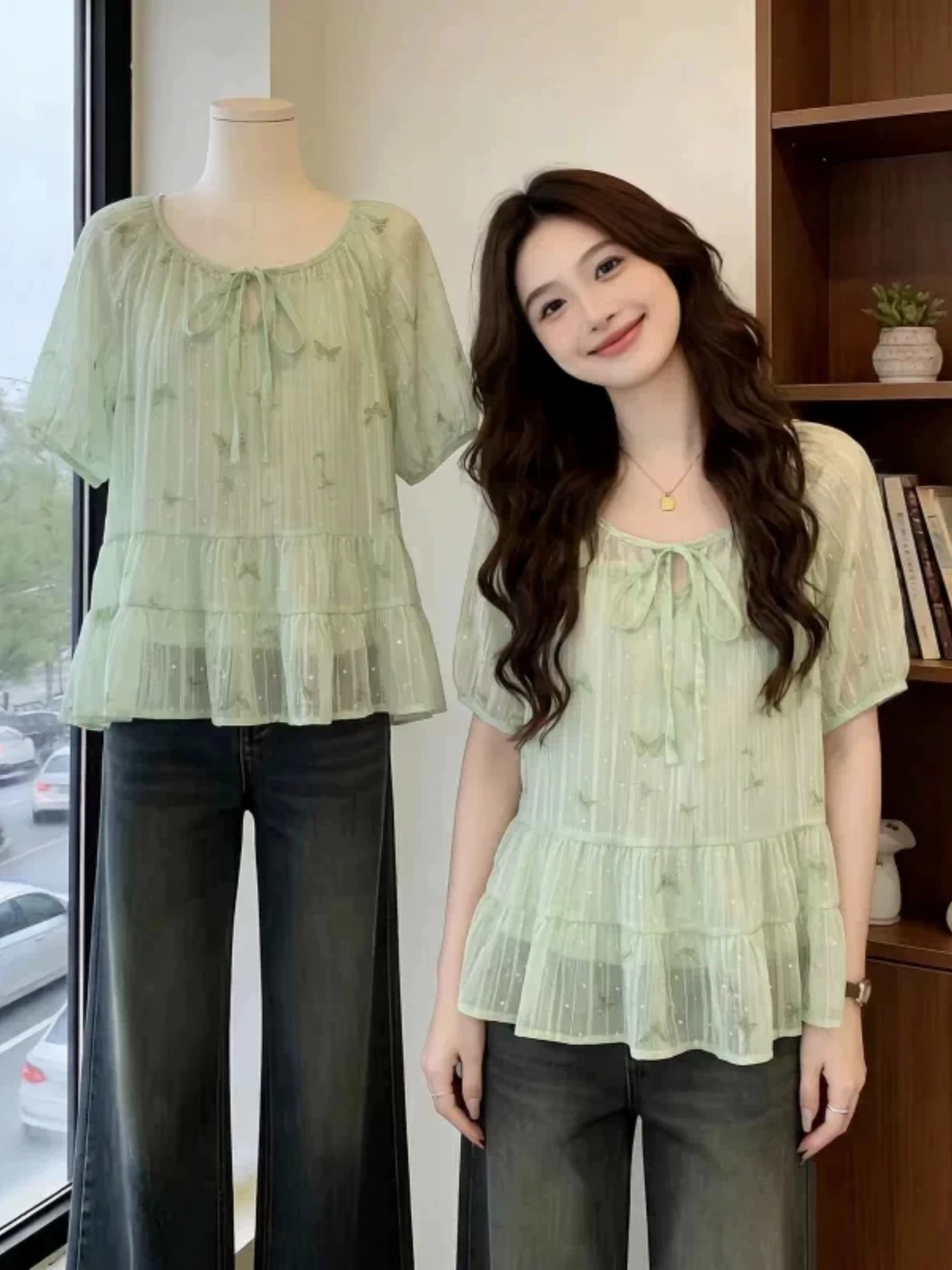 Summer Knot Print Short Sleeve Chiffon Shirt Women's Base Layer Top Large Size Slimming Age-Defying Korean Style
Summer Knot Print Short Sleeve Chiffon Shirt Women's Base Layer Top Large Size Slimming Age-Defying Korean Style