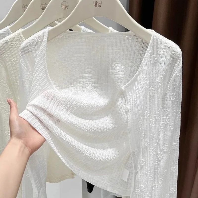 Women Lace Sun Protection Embroidered Cardigan Lady Long Sleeve Beach Shawl Solid Color Summer Female Elegant Thin Outerwear
Women Lace Sun Protection Embroidered Cardigan Lady Long Sleeve Beach Shawl Solid Color Summer Female Elegant Thin Outerwear