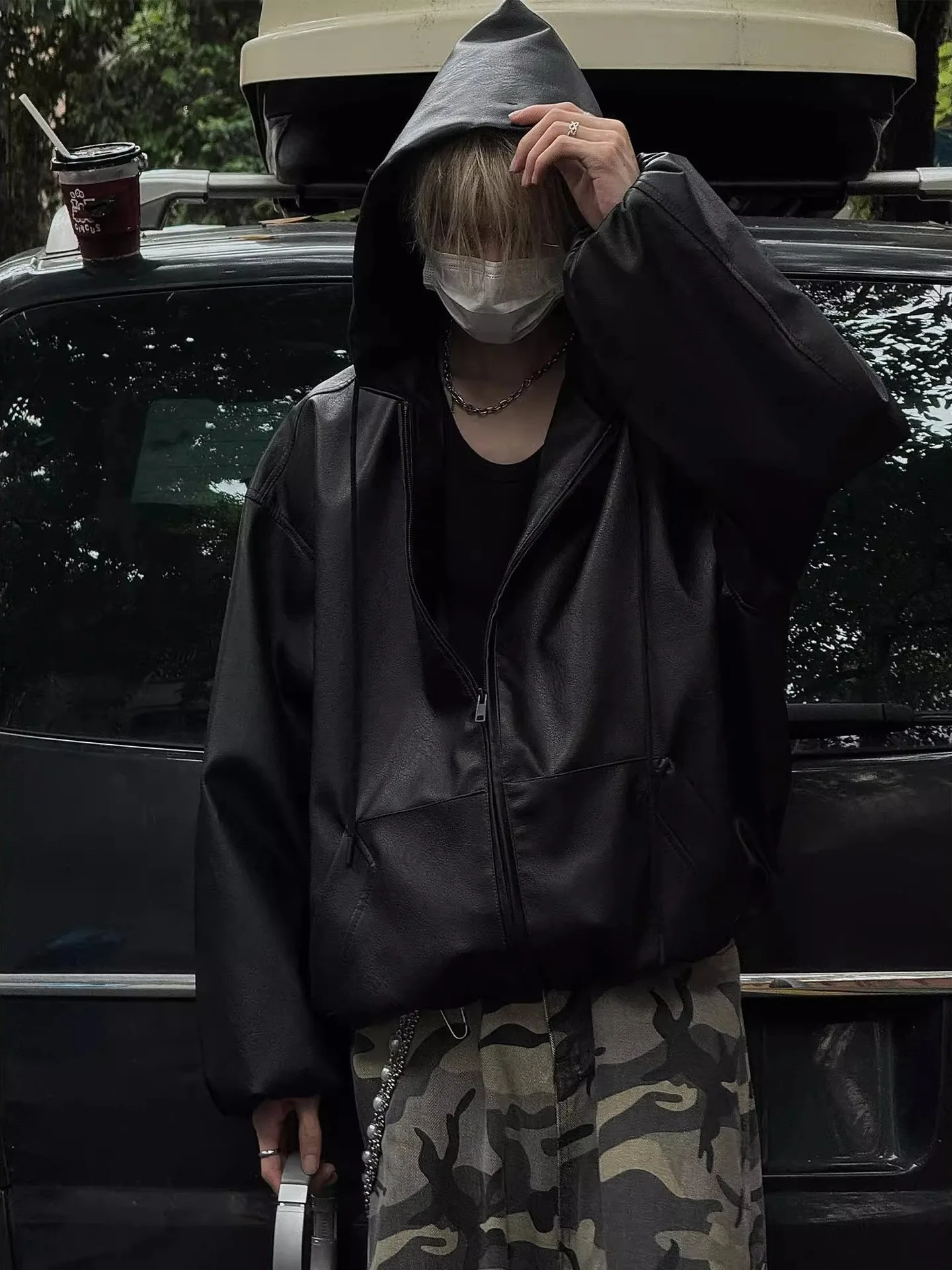 Мужская джинсовая куртка для пляжа, отдыха на острове, летнего курорта, тропического отпуска, легкая, дышащая, модная, стильная.
Мужская джинсовая куртка для пляжа, отдыха на острове, летнего курорта, тропического отпуска, легкая, дышащая, модная, стильная.