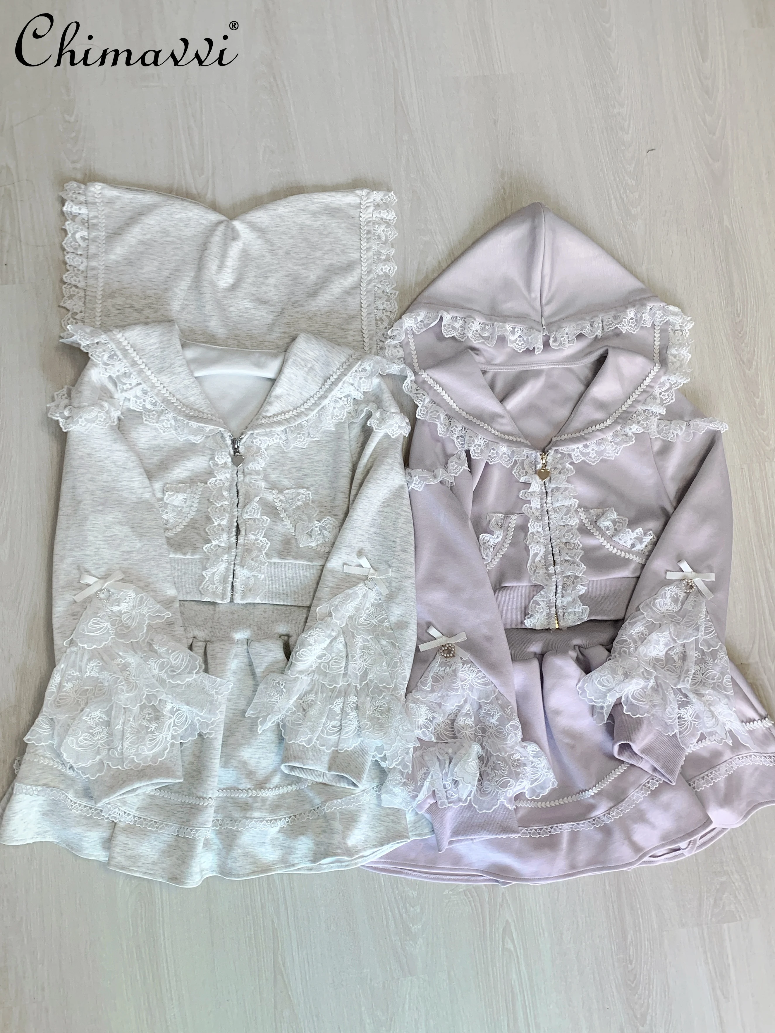 Japanese Mine Mass Production Lace Spliced Hooded Short Coat Sportswear Set Long Sleeve Girl Women's Casual Tops and Skirts Set
Japanese Mine Mass Production Lace Spliced Hooded Short Coat Sportswear Set Long Sleeve Girl Women's Casual Tops and Skirts Set