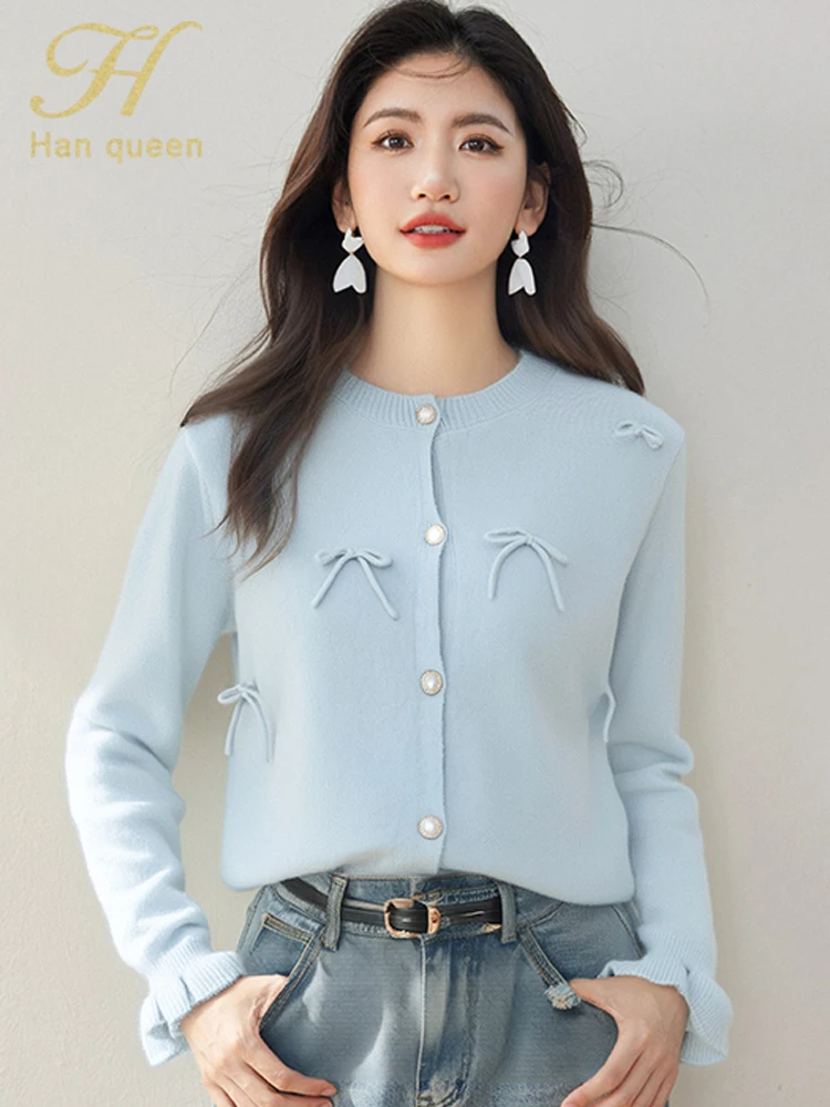 H Han Queen Autumn Cardigan Women Sweaters New Bow Chic O-Neck Flare Sleeve Knitted For Casual Basic Tops Female Clothing 2025
H Han Queen Autumn Cardigan Women Sweaters New Bow Chic O-Neck Flare Sleeve Knitted For Casual Basic Tops Female Clothing 2025
