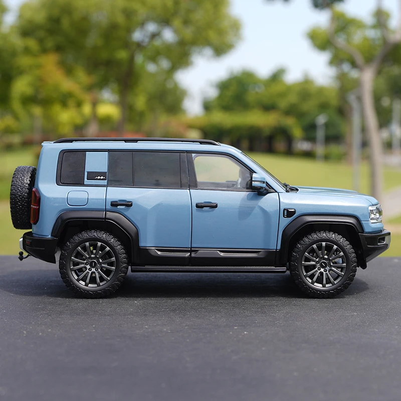 Оригинальная модель автомобиля BYD Equation Leopard 5, 1:18, внедорожник BYD Leopard 5, модель автомобиля из сплава
Оригинальная модель автомобиля BYD Equation Leopard 5, 1:18, внедорожник BYD Leopard 5, модель автомобиля из сплава