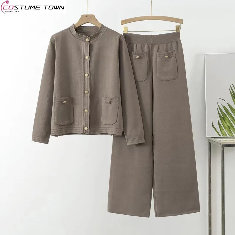 2025 Knitted Women's Set Round Neck Single breasted Long sleeved Knitted Sweater+Wide Leg Pants Fashion Two piece Set
2025 Knitted Women's Set Round Neck Single breasted Long sleeved Knitted Sweater+Wide Leg Pants Fashion Two piece Set