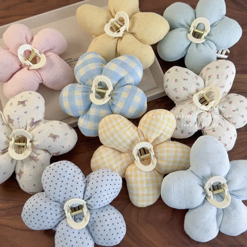 Hair Claw Flower Padded Plaid Polka Dot Detachable Sweet Sturdy Lightweight Elegant Versatile for Women Daily Use
Hair Claw Flower Padded Plaid Polka Dot Detachable Sweet Sturdy Lightweight Elegant Versatile for Women Daily Use