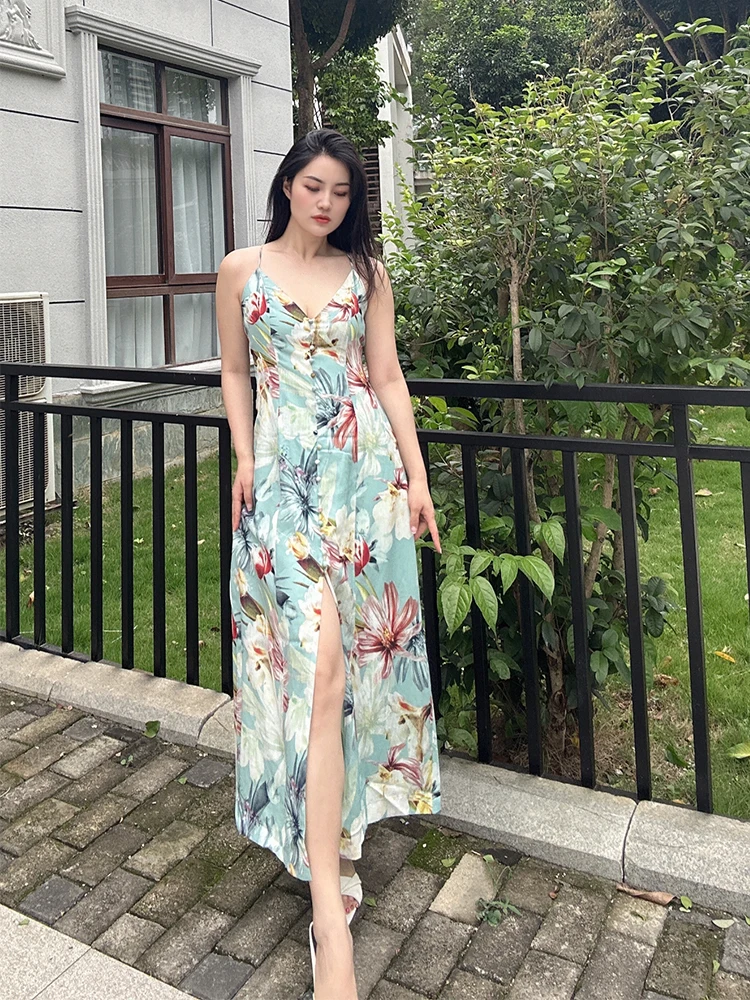 Summer Sexy Strapless Hollow out Back V-neck Floral Print Light Blue Long Dress Vacation Anti-aging Dress Elegant Women's Skirt
Summer Sexy Strapless Hollow out Back V-neck Floral Print Light Blue Long Dress Vacation Anti-aging Dress Elegant Women's Skirt