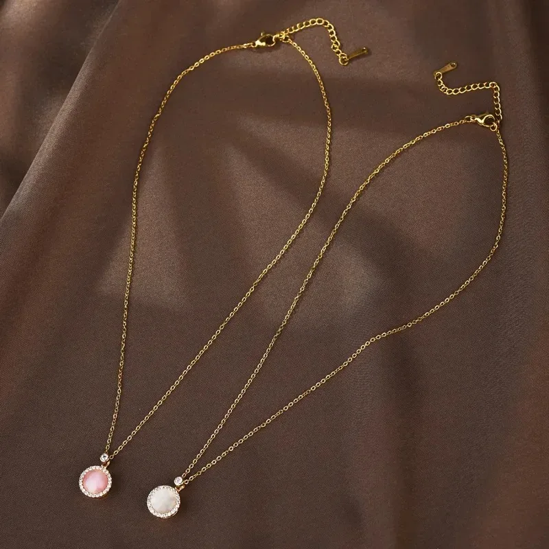 Titanium steel rotating necklace, retro collar, women's cat's eye pendant, collarbone chain, fashionable clothing necklace
Titanium steel rotating necklace, retro collar, women's cat's eye pendant, collarbone chain, fashionable clothing necklace