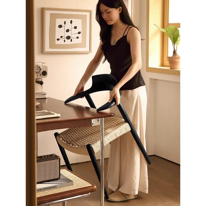 Dining chair can be suspended hanging table stool frame solid wood antique rope rattan horn chair
Dining chair can be suspended hanging table stool frame solid wood antique rope rattan horn chair
